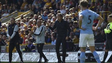 Wolverhampton despide a Lage tras mal inicio en la Premier