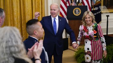 Biden descarta amenaza de veto sobre plan de infraestructura