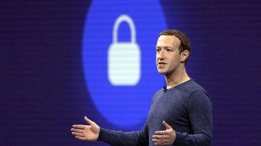 Zuckerberg responde ante el Congreso sobre Facebook