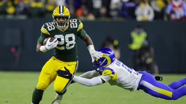 Packers mantienen esperanzas de playoffs al vencer a Rams