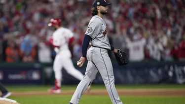 McCullers acepta 5 jonrones en un juego de Serie Mundial