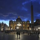 La Plaza de San Pedro en el Vaticano el 27 de febrero del 2025. (AP foto/Kirsty Wigglesworth)