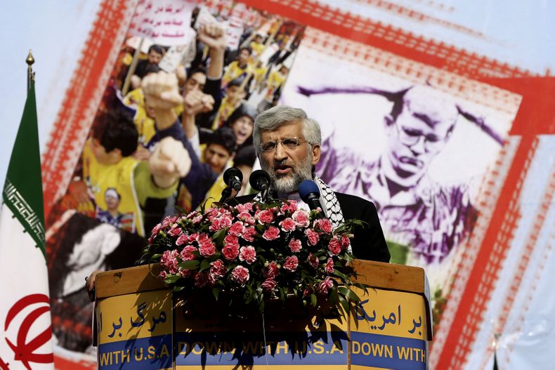 SaId Jalili, un ex negociador nuclear iran&iacute;, pronuncia un discurso durante una manifestaci&oacute;n antiestadounidense en Teher&aacute;n, Ir&aacute;n, el lunes 4 de noviembre de 2013. El director de la agencia de la ONU para la supervisi&oacute;n a