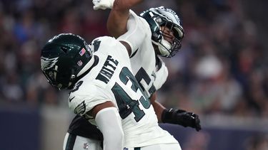 Eagles doblegan a Texans y tienen foja de 8-0 por 1ra vez