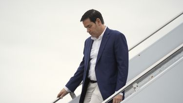 El secretario de Estado Marco Rubio llega en el Air Force One al Aeropuerto Regional de Hagerstown en Maryland, el 8 de junio del 2025. (AP foto/Manuel Balce Ceneta)