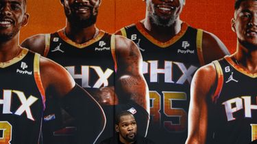 Ovacionado, Durant afirma que Suns tienen todo para ganar
