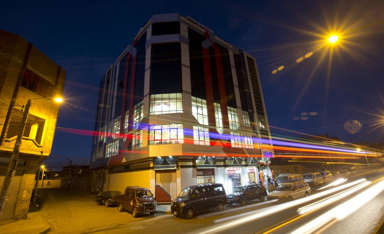 AMS-GEN_BOLIVIA-CASAS_TRANSFORMERS-1.jpg