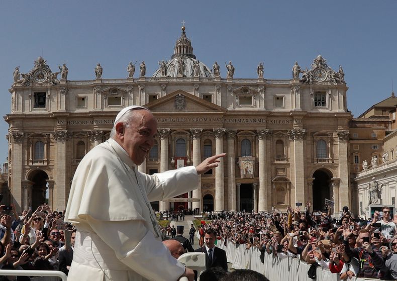 EUR-GEN_VATICANO-PAPA-0.jpg