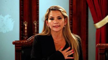 ex presidenta de bolivia, jeanine anez, inicia huelga de hambre