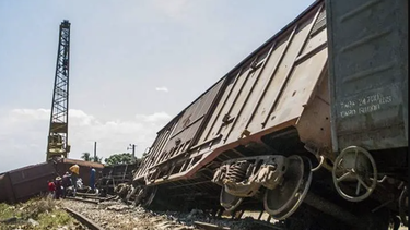 se descarrila un tren en las tunas