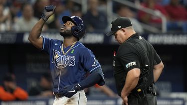 Rays ganan con jonrones de Kiermaier, Phillips y Arozarena