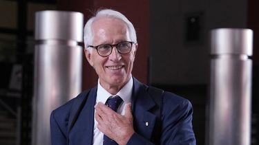 Giovanni Malagò se retira de la sede del Comité Olímpico de Italia, el martes 6 de octubre de 2026, en Roma. (Alfredo Falcone/LaPresse vía AP)