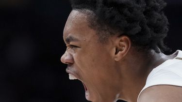 Raptors remontan y vencen otra vez a Nets