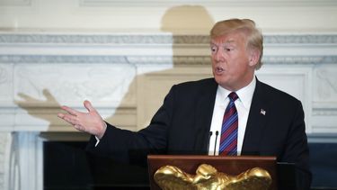 Trump arremete contra Google, alega parcialidad en búsquedas