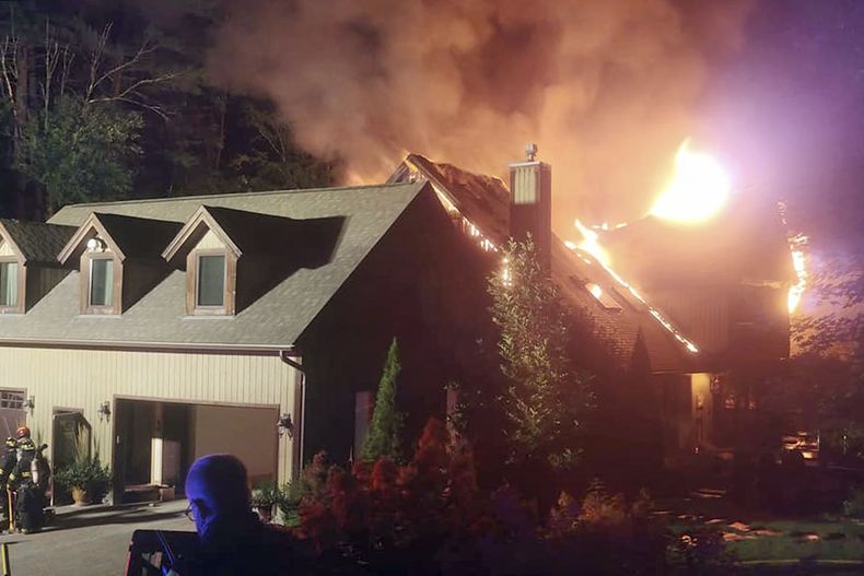 ESP-CEL_RACHEL_RAY-INCENDIO-0.jpg