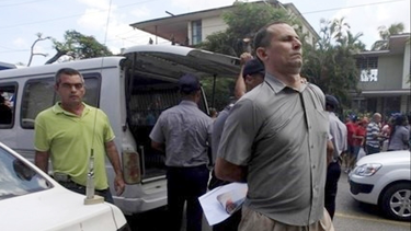 varios detenidos en operativo policial en sede de unpacu