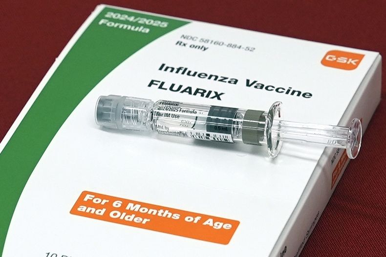 Una vacuna contra la gripe en una farmacia en Nueva York el 24 de septiembre del 2024. (Foto AP /Mary Conlon)