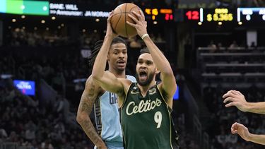 Con 23 puntos de White, Celtics superan 119-109 a Grizzlies