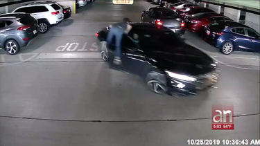 captado en camara el robo a un estudiante de fiu en el estacionamiento de la universidad