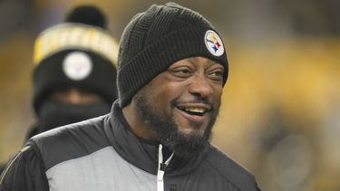 El entrenador de los Steelers de Pittsburgh Mike Tomlin previo al juego contra los Bengals de Cincinnati, el sábado 4 de enero de 2025. (AP Foto/Gene J. Puskar)