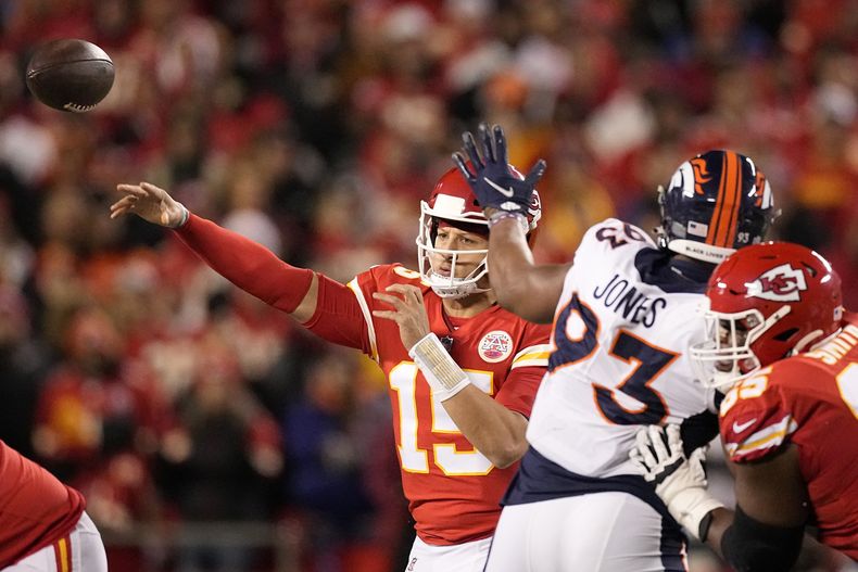 DEP-NFL BRONCOS-CHIEFS