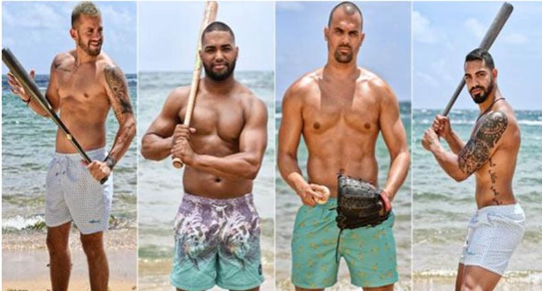 Peloteros modelando.jpg