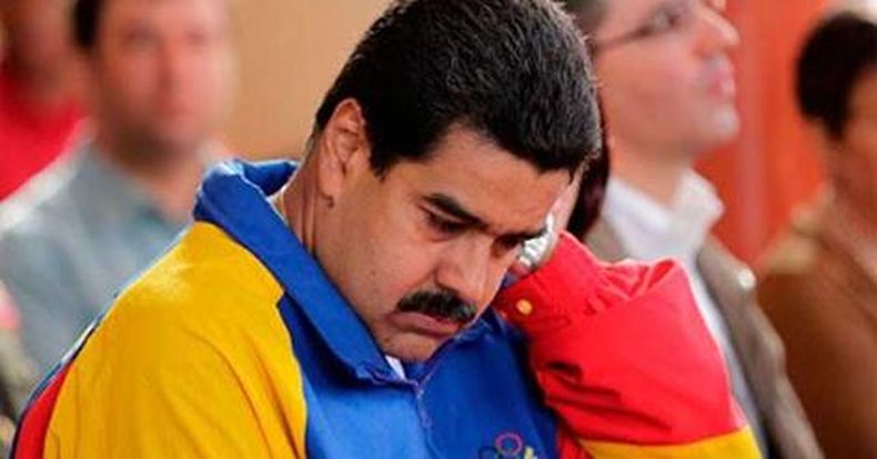 Luis Vicente León presidente de Datanálisis, una de las principales encuestadoras venezolanas, señala  que Maduro ha perdido  en pocos meses más de 15 puntos de popularidad, equivalente a un 35%, debido a la agudización de la crisis económica, y políticas