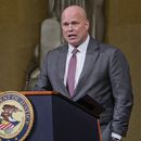 Schumer pide investigar contactos de Whitaker en Casa Blanca