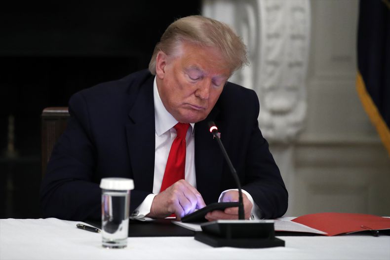 AMN-TEC FACEBOOK-TRUMP