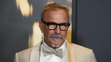Kevin Costner en un evento en el Ray Dolby Ballroom de Los Ángeles el 17 de noviembre del 2024. (Jordan Strauss/Invision/AP)
