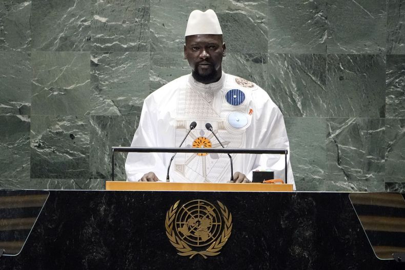 El presidente de Guinea Mamadi Doumbouya en la Asamblea General de las Naciones Unidas el 21 de septiembre del 2023. (AP foto/Richard Drew)