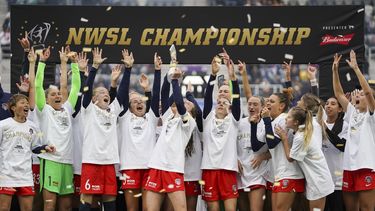 Informe consigna abusos en liga femenina de fútbol en EEUU