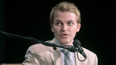 americateve | Ronan Farrow, consejero especial para la Secretar&iacute;a de Estado sobre asuntos relacionados con la juventud mundial durante su participaci&oacute;n en la Cumbre por el Bienestar Social en Nueva York en una fotograf&iacute;a de archivo del 22 de septie