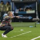El técnico de Corea del Sur Jurgen Klinsmann durante un partido amistoso ante El Salvador, en Daejeon, el martes 20 de junio de 2023. (AP Foto/Ahn Young-joon)