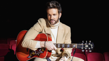 axel llega a espana con su gira 25 tour intimo