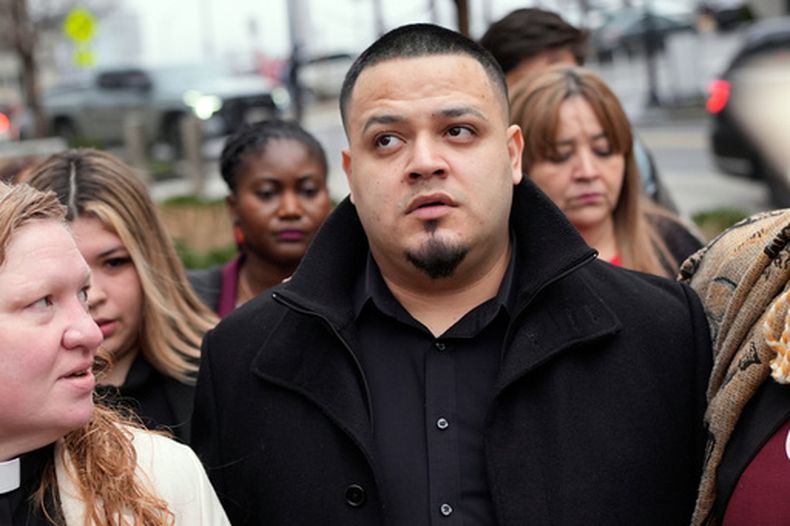 Kilmar Ábrego García llega al tribunal en Nashville, Tennessee, el 26 de febrero del 2026. (AP foto/George Walker IV)