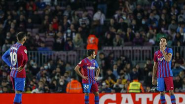 Barcelona pierde ante Cádiz en medio de protestas de hinchas