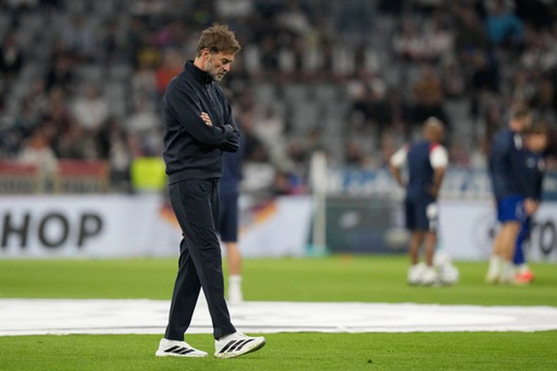 El técnico de Alemania Jurgen Klopp previo al partido contra Serbia en la Liga de Naciones de la UEFA, el jueves 1 de de ocrubre de 2026, en Múnich. (AP Foto/Matthias Schrader)
