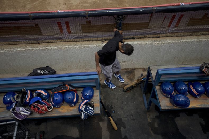 REP-BEI_VENEZUELA-CRISIS-BEISBOL-1.jpg