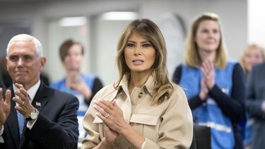 Trump dice que Melania tuvo operación de 4 horas