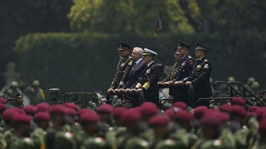 México: AMLO respalda que los militares sigan en las calles
