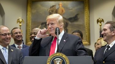 Trump respalda revisión de leyes de sentencia penal