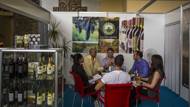 Compañías de EEUU ven panorama sombrío de negocios con Cuba