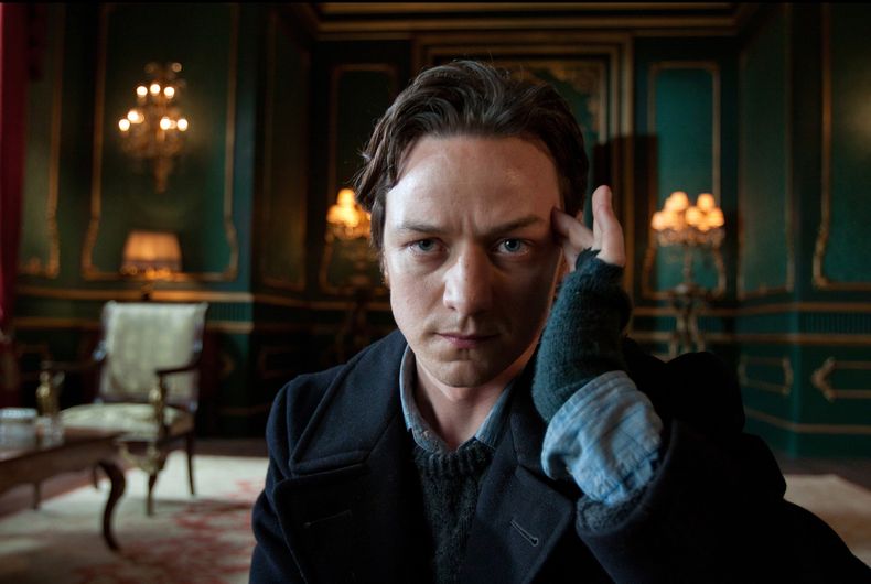 En esta imagen publicitaria distribuida por 20th Century Fox aparece el actor James McAvoy interpretando a Charles Xavier en una escena de la pel&iacute;cula "X-Men: First Class". (Foto AP/20th Century Fox, Murray Close)