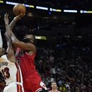 Bulls superan al Heat 116-108 con 37 puntos de DeRozan