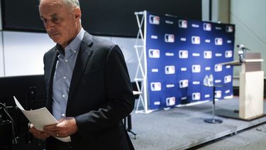 MLB y jugadores pactan negociar draft internacional