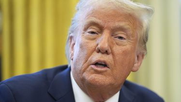 El presidente estadounidense Donald Trump en la Oficina Oval en la Casa Blanca en Washington el 3 de febrero del 2025. (AP foto/Evan Vucci)