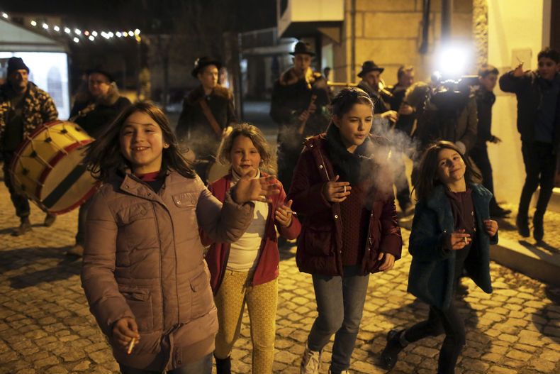 REP-GEN_PORTUGAL-NIÑOS_FUMADORES-0.jpg