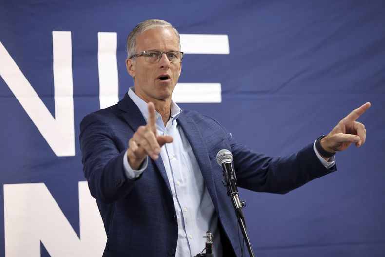 El senador republicano por Dakota del Sur John Thune en un evento en Columbus, Ohio, el 28 de octubre del 2024. (AP foto/Joe Maiorana)