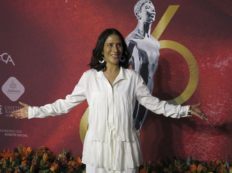 La actriz Montserrat Marañón, de la película Tótem, posa al llegar al almuerzo de nominados de la 66a edición de los premios Ariel de la Academia Mexicana de Artes y Ciencias Cinematográficas en la Ciudad de México el 21 de agosto de 2024. (Foto AP/Berenice Bautista)